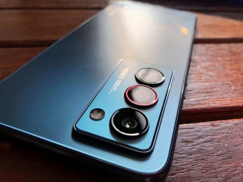 TECNO Camon 18 Premier review: wannabe a rockstar?