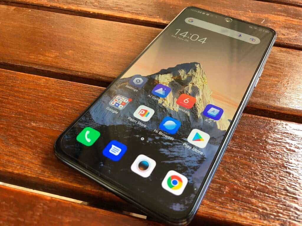 TECNO Camon 18 Premier review: wannabe a rockstar?