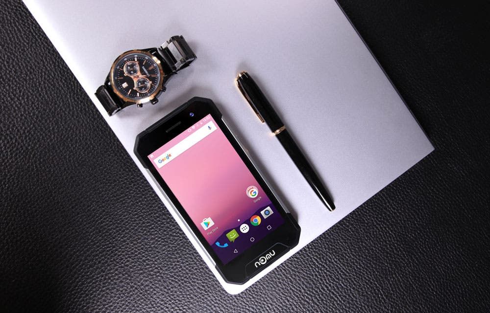 NOMU S30 mini - Will it Survive a Drop in the Sea?
