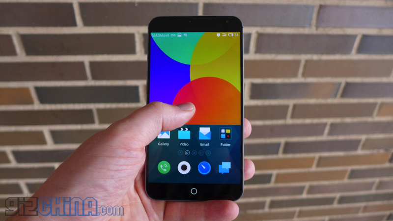 Phone Comparison: Meizu MX4 Vs IUNI U3