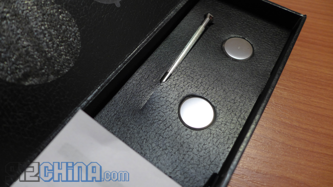 InWatch Pi review - a wearable you cannot wear