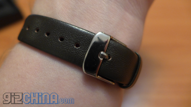 InWatch Pi review - a wearable you cannot wear