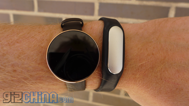 InWatch Pi review - a wearable you cannot wear