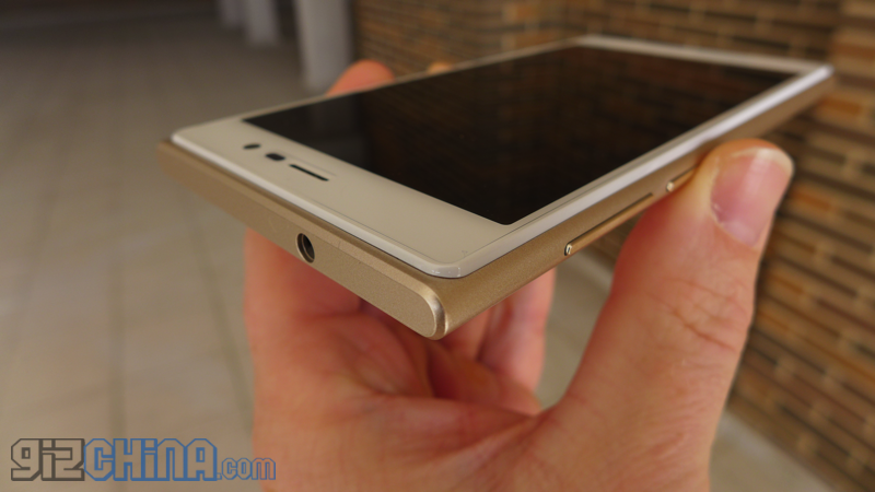 DOOGEE DG900 Turbo 2 Unboxing and hands on with Video