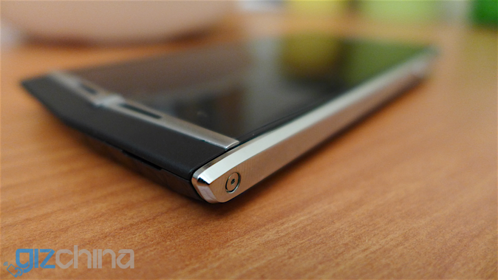 Hands on photos with the Uhans U100