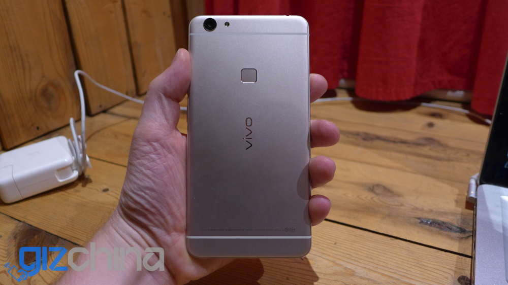 Fresh Goods Friday 1: Vivo X6 Plus A, Gizcam Lens, Redfox Gyro and Anker