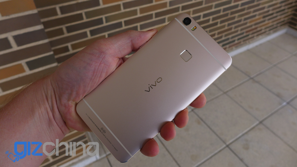 Vivo Xplay 5 Review - great build, good specs, but not a cheap