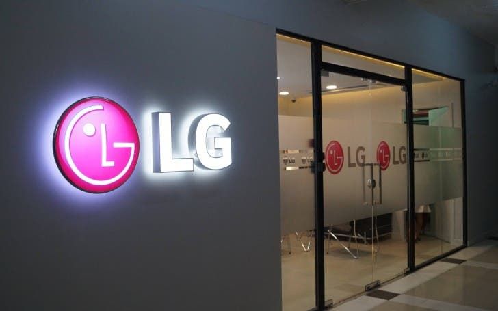LG Mobile Plunges Further In Q4 2017