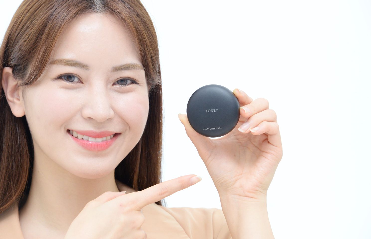 LG unveils Tone+ Free true wireless headphones that clean itself