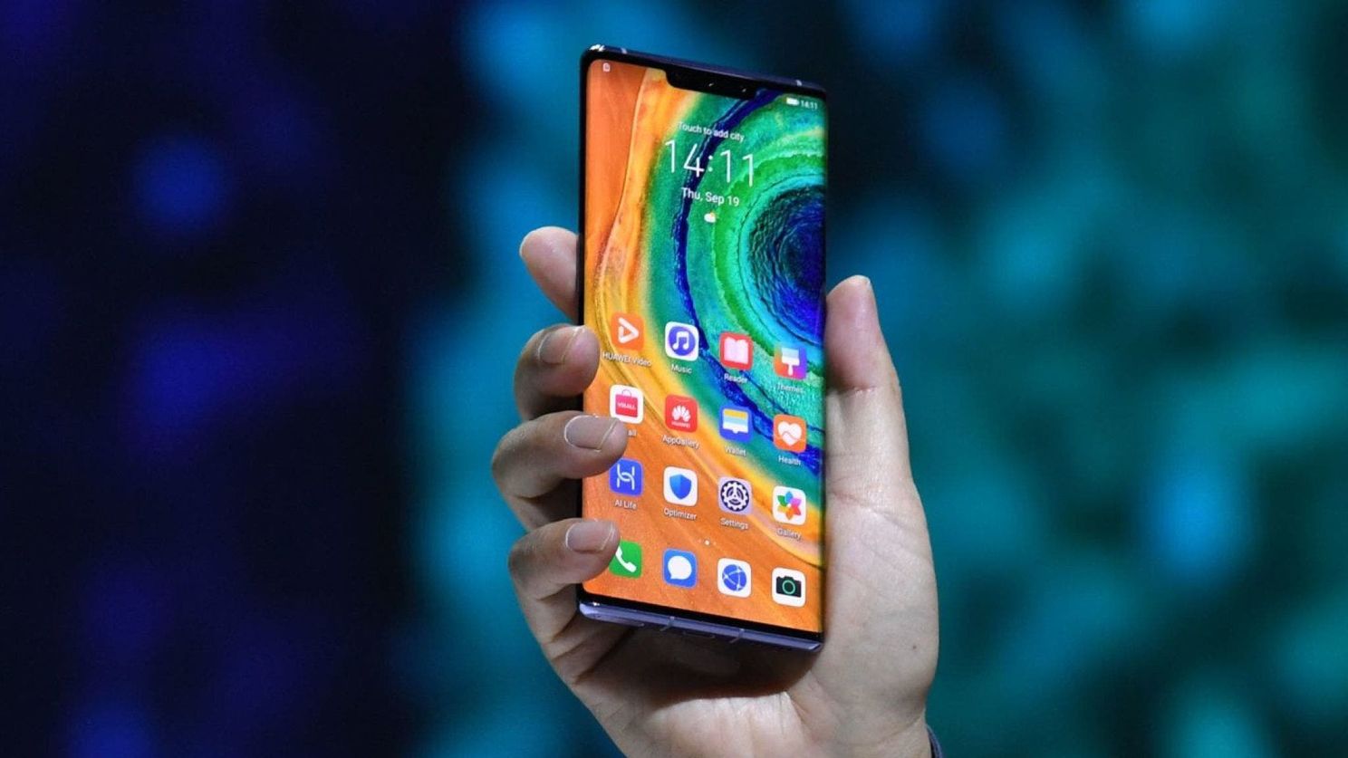 Huawei is close to first place in the world ranking despite the US ban