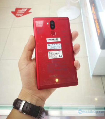 Meizu's Mi MIX competitor appears in leaked images?