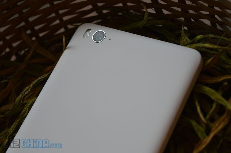 Xiaomi Mi 4i unboxing: Video and Pictures
