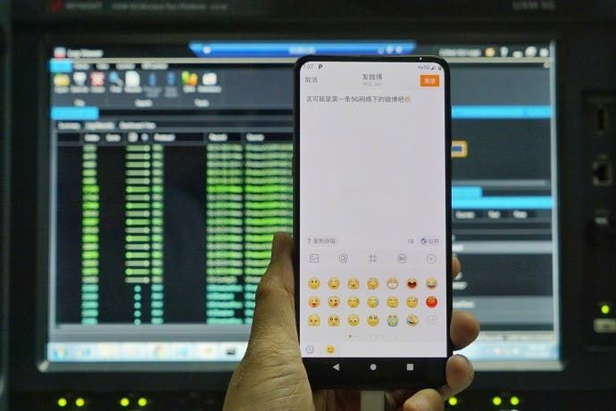 Xiaomi president shows the 5G version of Mi MIX 3