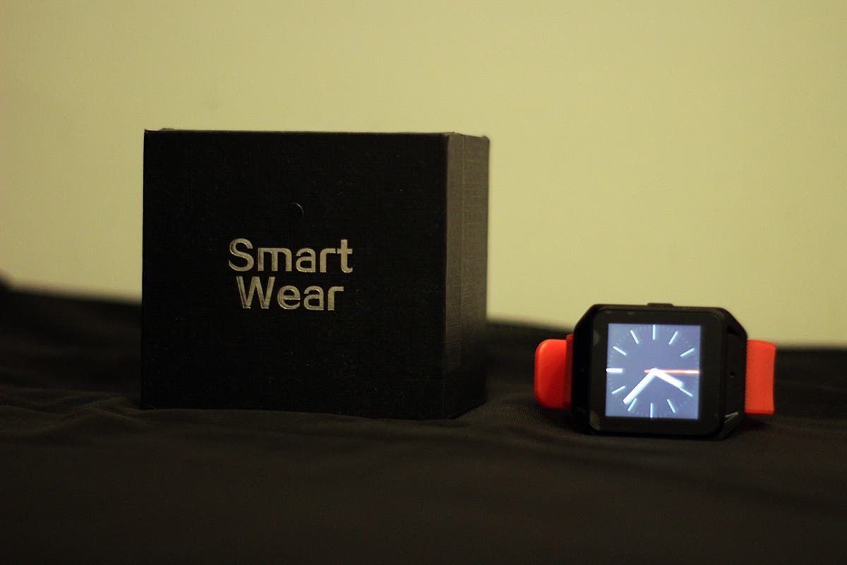 Microwear H5 Review: The World's First 4G-enabled Smartwatch