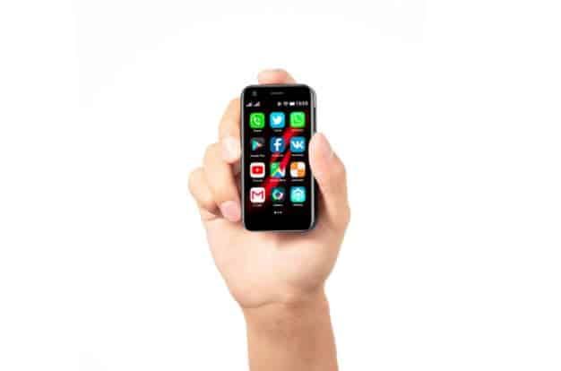 Mony Mint Is The Smallest 4G Smartphone Launched On Indiegogo
