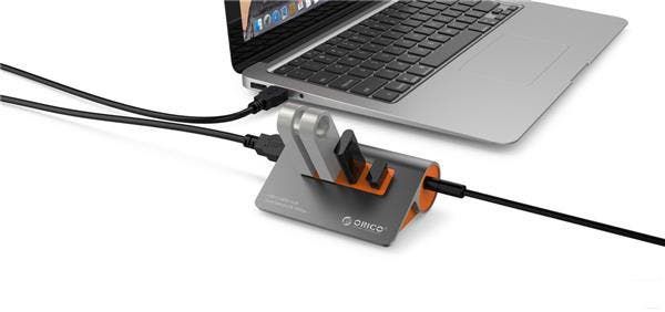 ORICO USB3.1 Gen2 full-featured HUB Shown In Photos