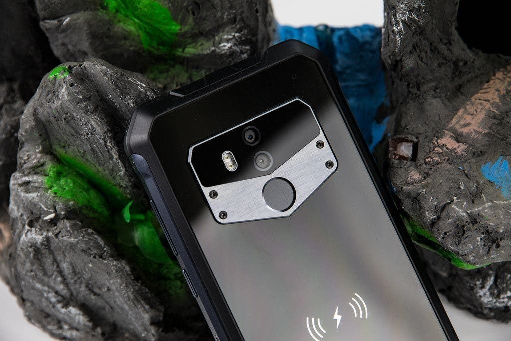 Ice and fire, rugged OUKITEL WP1 meets more challenges