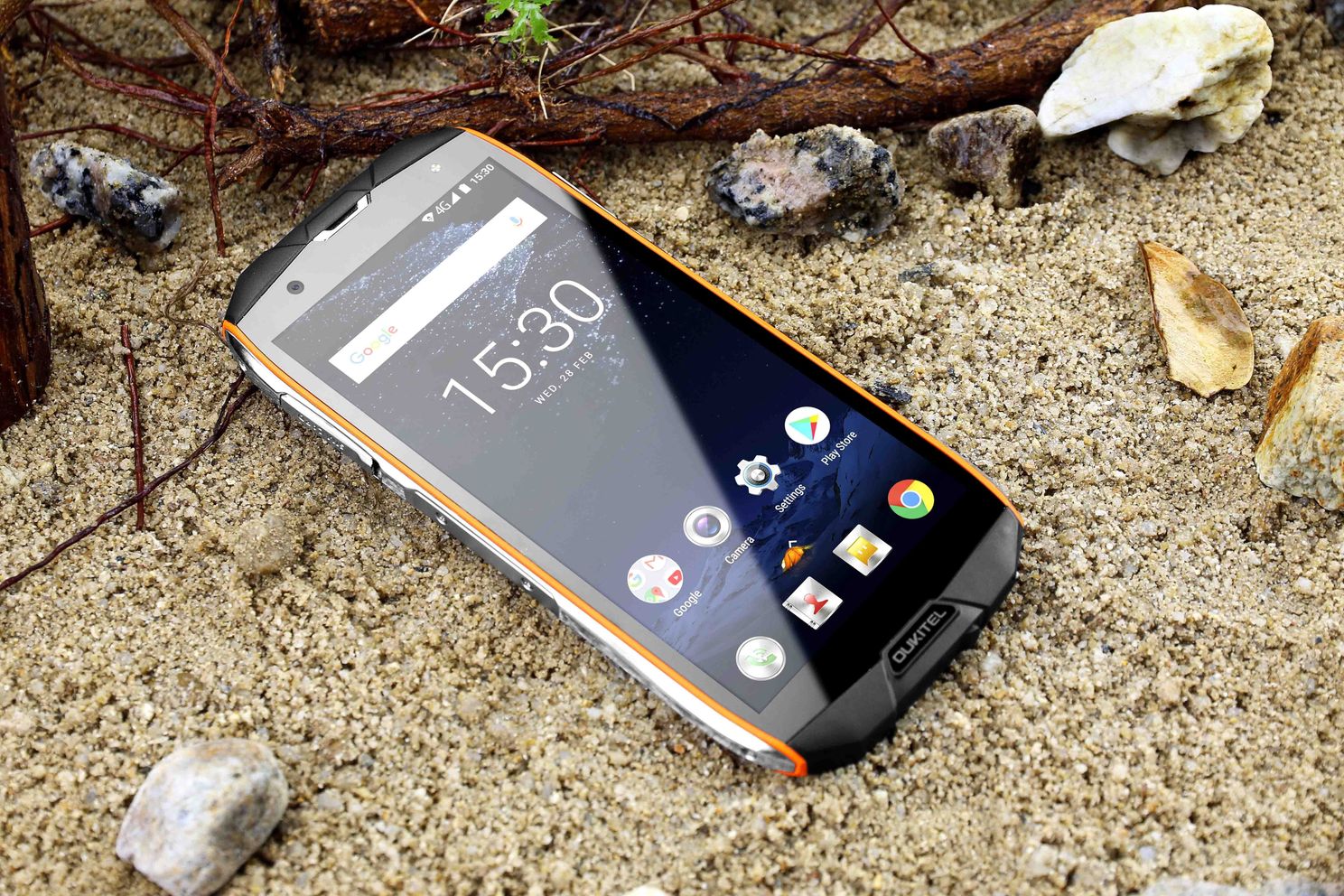 What kind of users is the tri-proof Oukitel WP5000 aimed at? (Video)