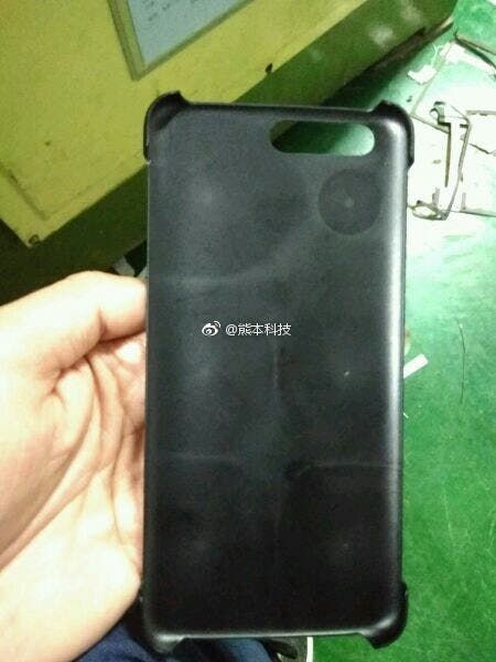 OnePlus 5 Case Hints At Dual Rear Cameras
