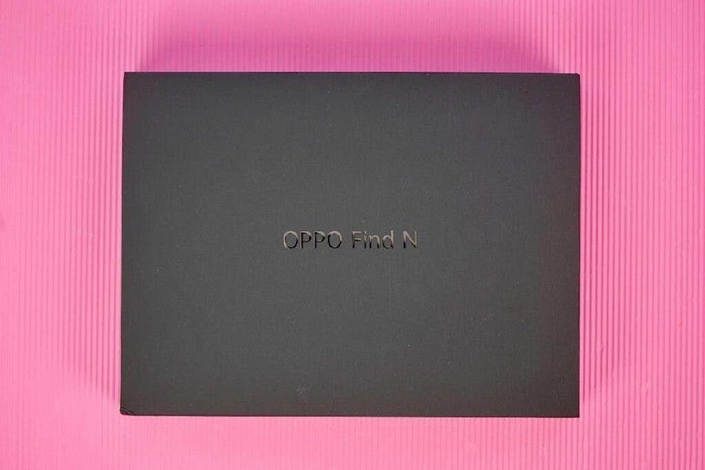 Oppo Find N foldable smartphone with a 7.1-inch 120Hz display released for $1200