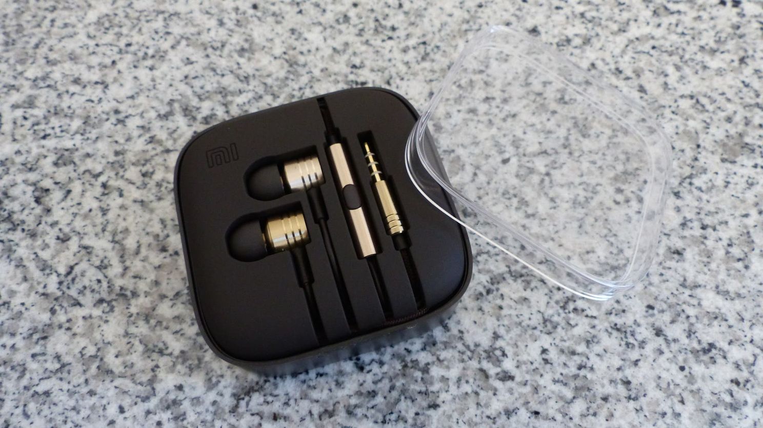 Xiaomi Piston 2 Review: Ear-worthy $20 buds?