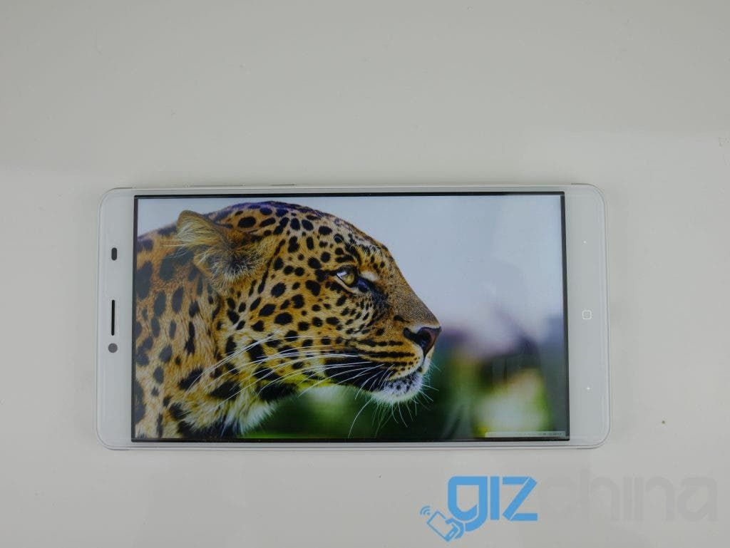 Doogee Y6 Max Review: Big Phablet or Small Tablet?