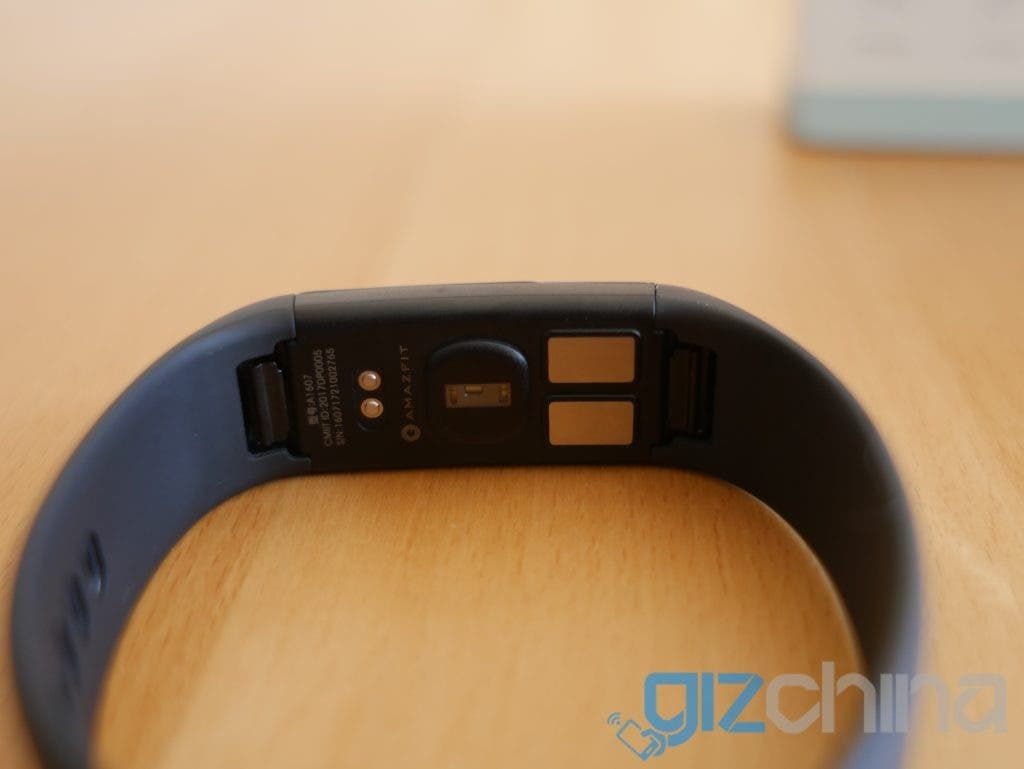 Xiaomi Amazfit Health Band Review - Is an ECG Chip Worth it?