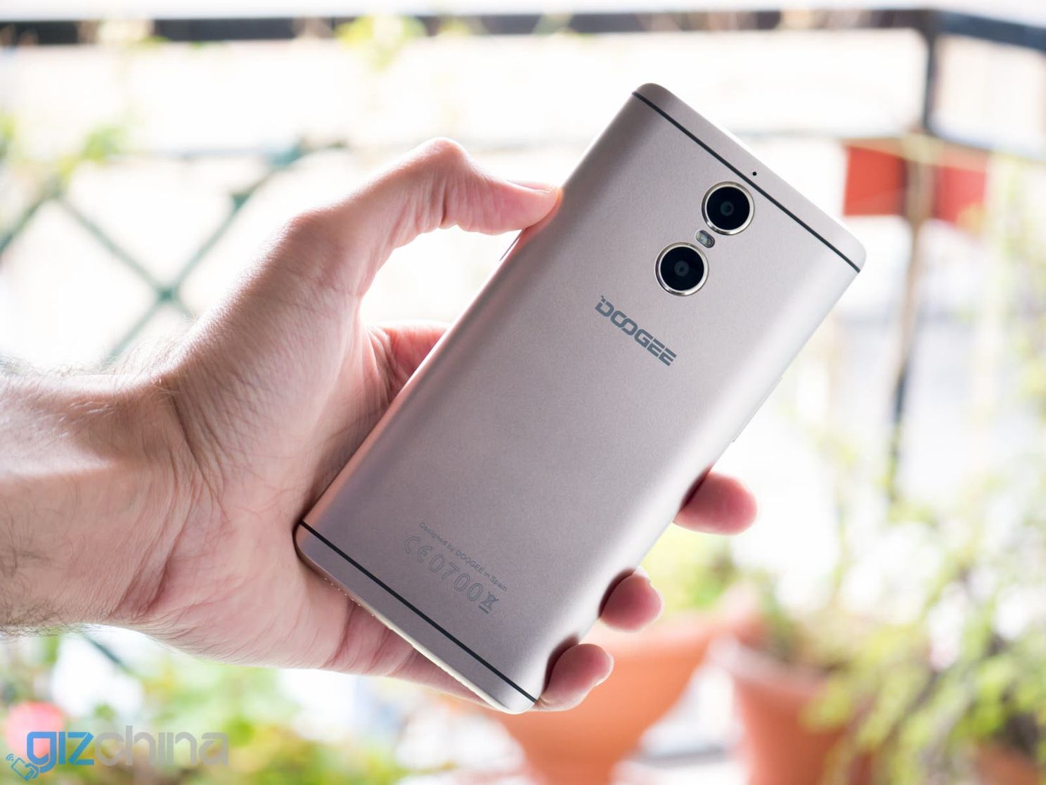 Doogee Shoot 1: Unboxing and First Impressions