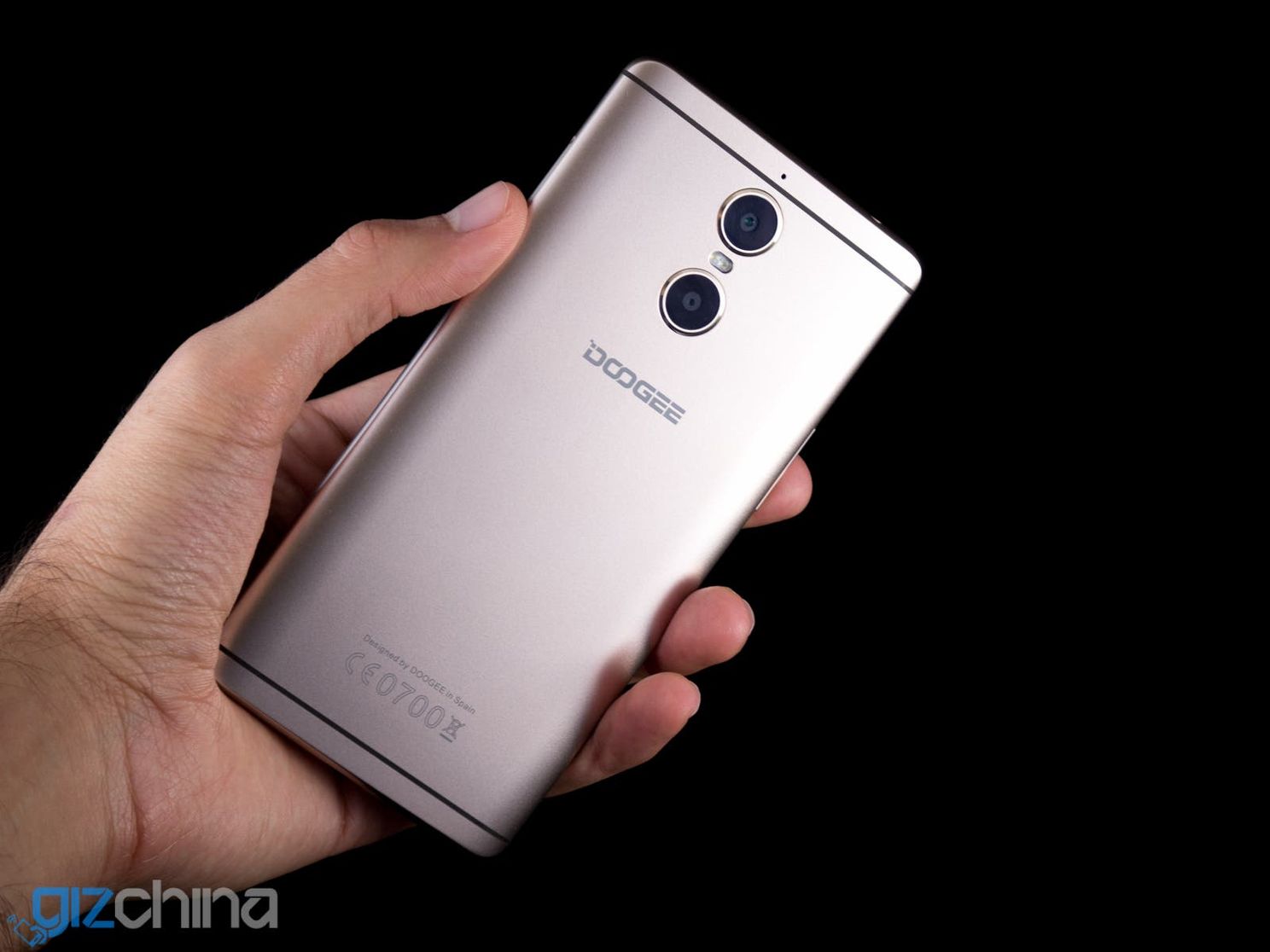 Doogee Shoot 1: Unboxing and First Impressions
