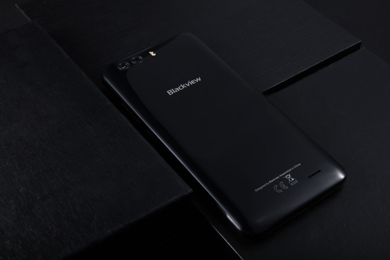 Blackview P6000: The Thinnest Unibody Phone with a Massive 6180mAh Battery
