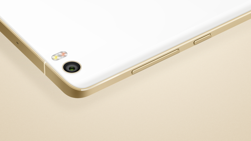 QHD, 4GB RAM Xiaomi Mi Note Pro released for 2999 Yuan in China