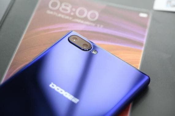 New videos for the upcoming Doogee Mix