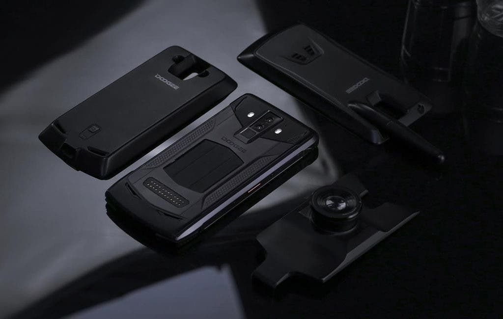 DOOGEE S90 opens modular smartphone era, allows users to switch modules at will
