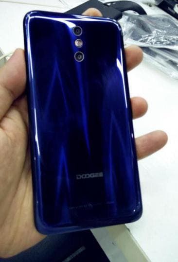 Leaked pictures and info about the new Doogee BL5000