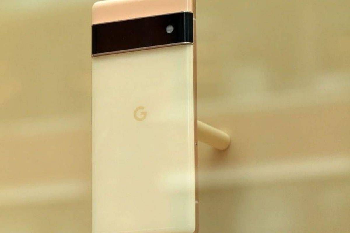 Google Creates Waitlist for Pixel 6 Pro, Certain Models Unavailable
