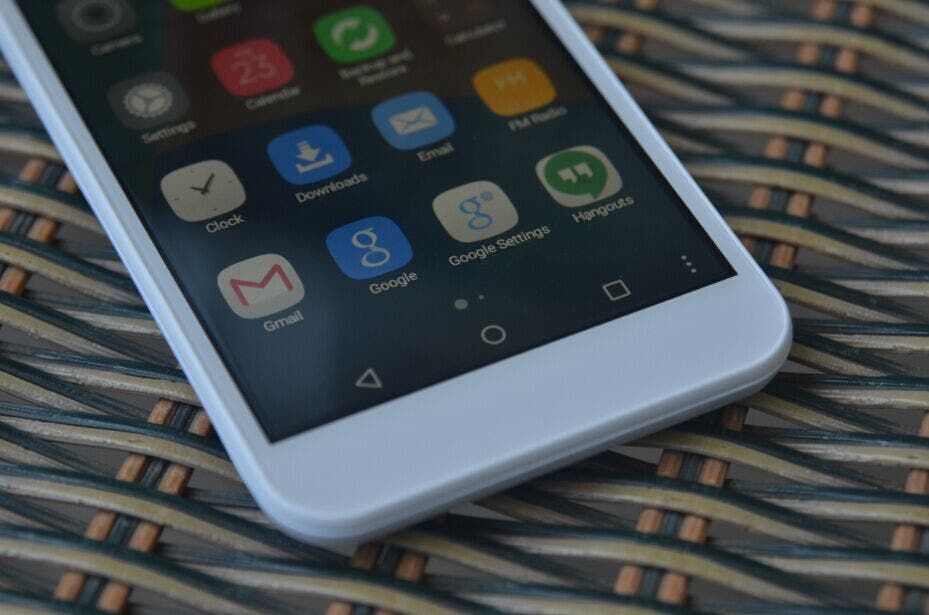 Bluboo highlight features of their $50 Bluboo Xfire with real photos