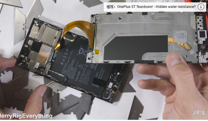 Razer Phone Teardown Video: Massive Heat Pipe & Tiny Vibrator