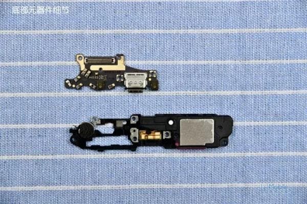 Huawei Mate 10 Tear Down: Look Inside of the 1st Phone With AI Chip