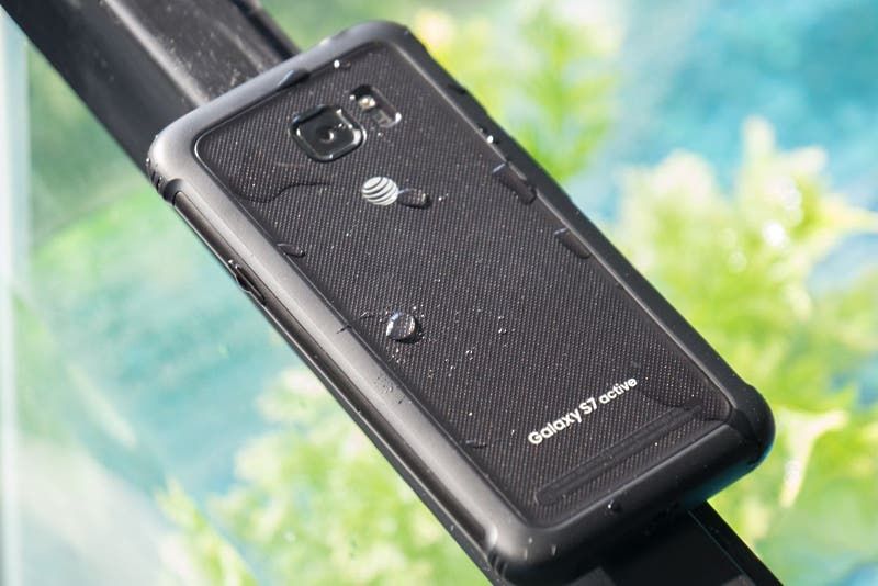 Noteworthy rugged phones in 2016