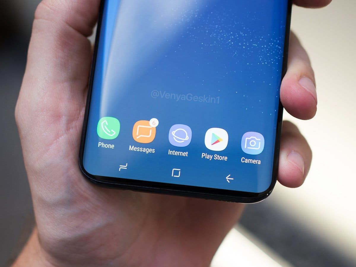 Leaked Galaxy S9 Backplate Implies a Single-Camera Setup