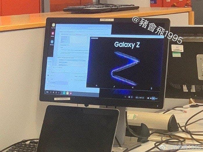 Samsung Galaxy Z exposure: 10-inch prototype similar to TCL's design
