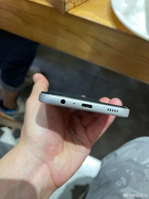 Samsung Galaxy F52 5G appeared in live photos