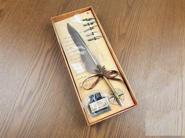 Samsung Galaxy Note 10 invitation box for August 7th event: First of its kind