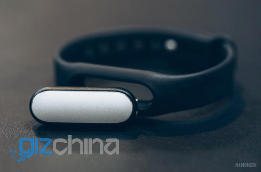 Xiaomi Mi Band vs Mi Band Pulse (aka Mi Band 1s)