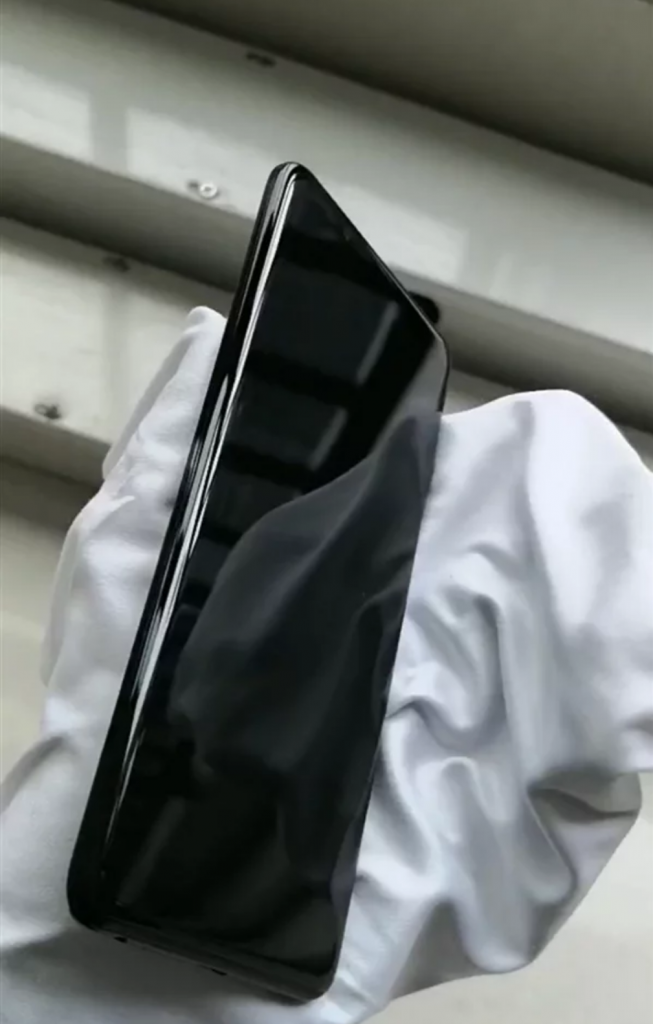 Huawei P20 Leaks, Shows an All Glass Design