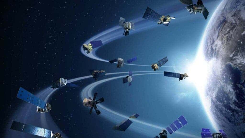 SpaceX starlink allows users to download a movie in less than 1 minute