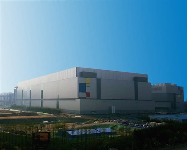 Samsung Invests $6 Billion On A New 7nm EUV Plant