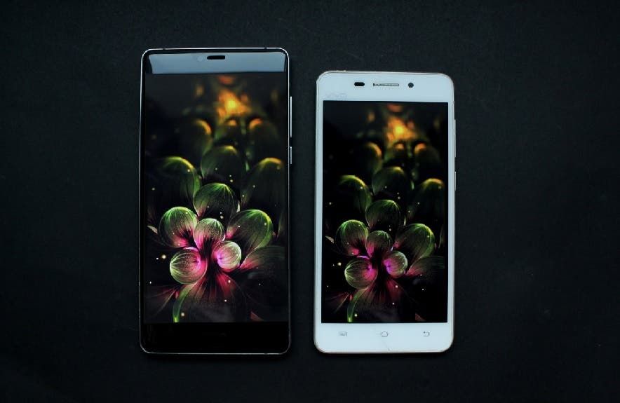 AllCall Rio S with SHARP Display Compared to a VIVO phone