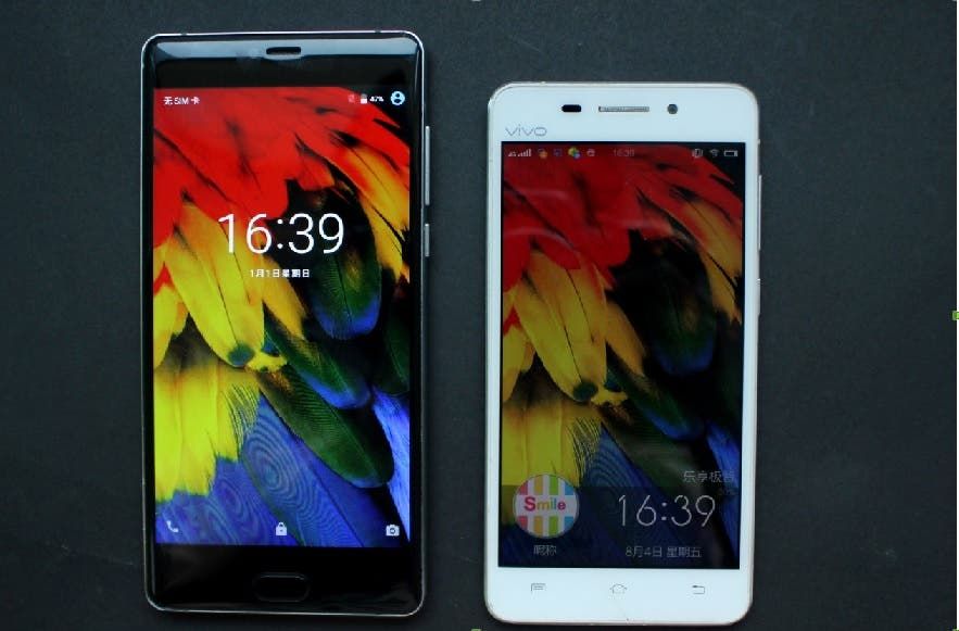 AllCall Rio S with SHARP Display Compared to a VIVO phone
