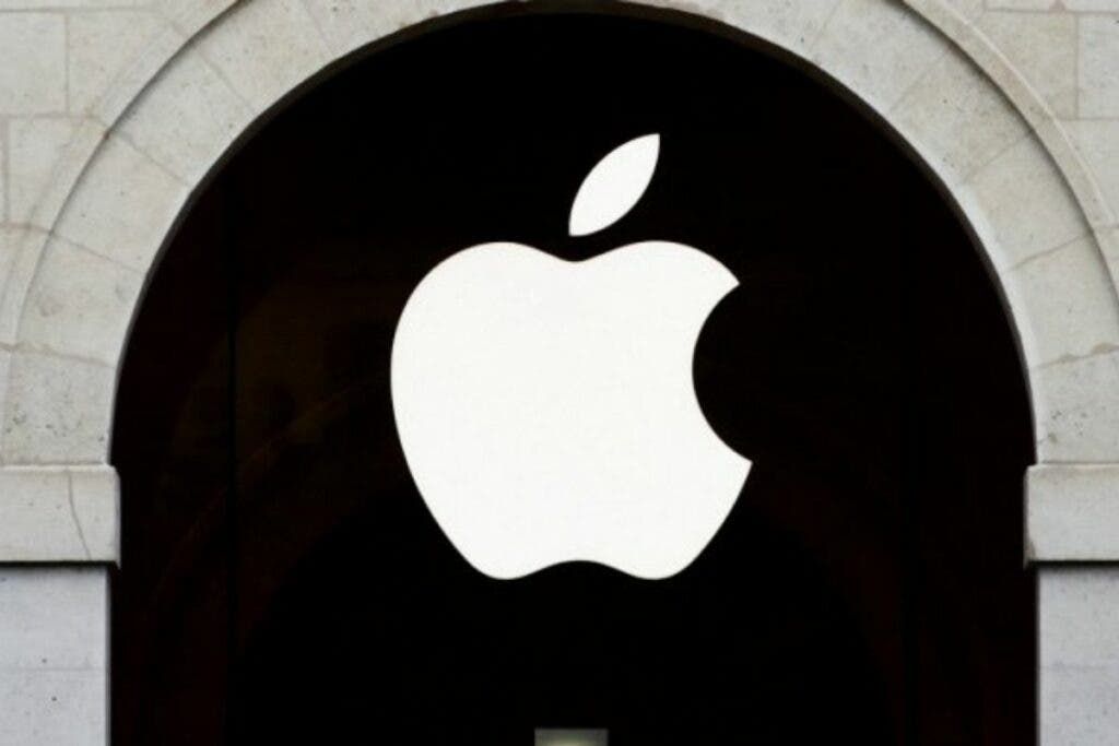 Apple Stops Sellings Its Products In Russia Via Apple Store